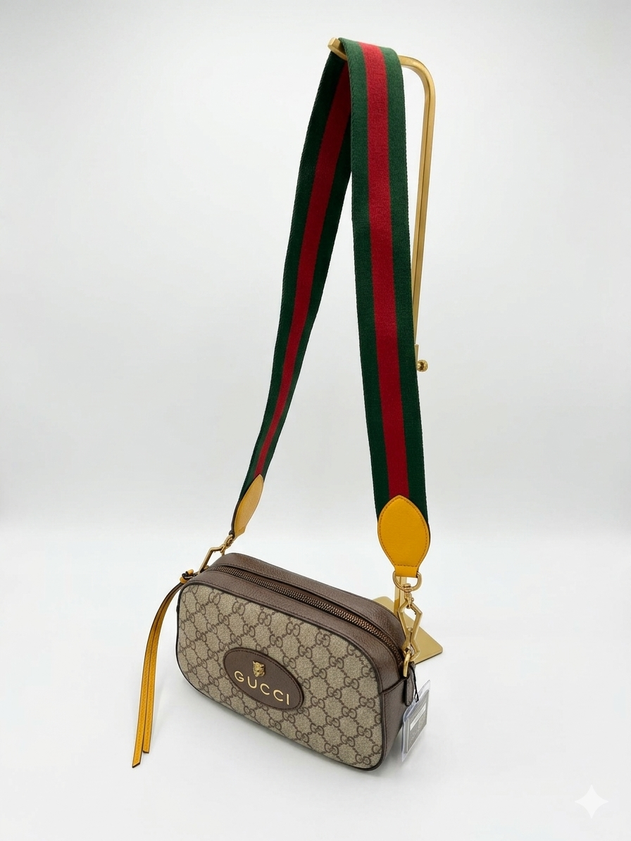 Vintage Gucci Neo GG Supreme Messenger Bag